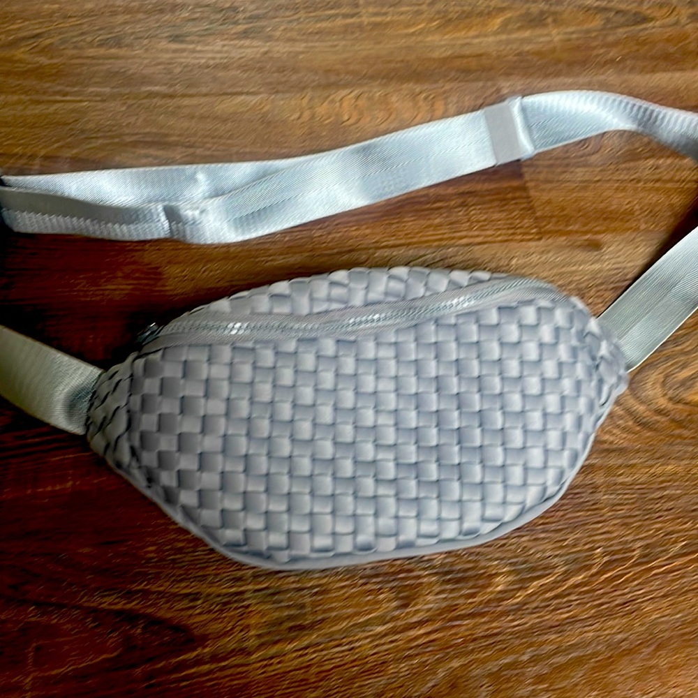 Sol and Selene Aim High woven neoprene belt bag, gray